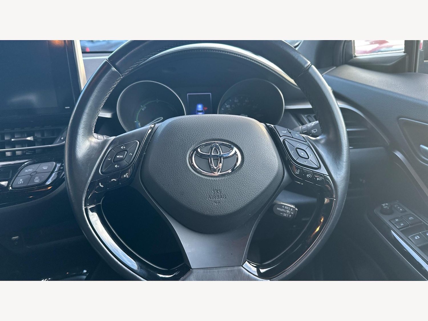 Used Toyota C-HR 2019 for sale - 76832919: Photo 10