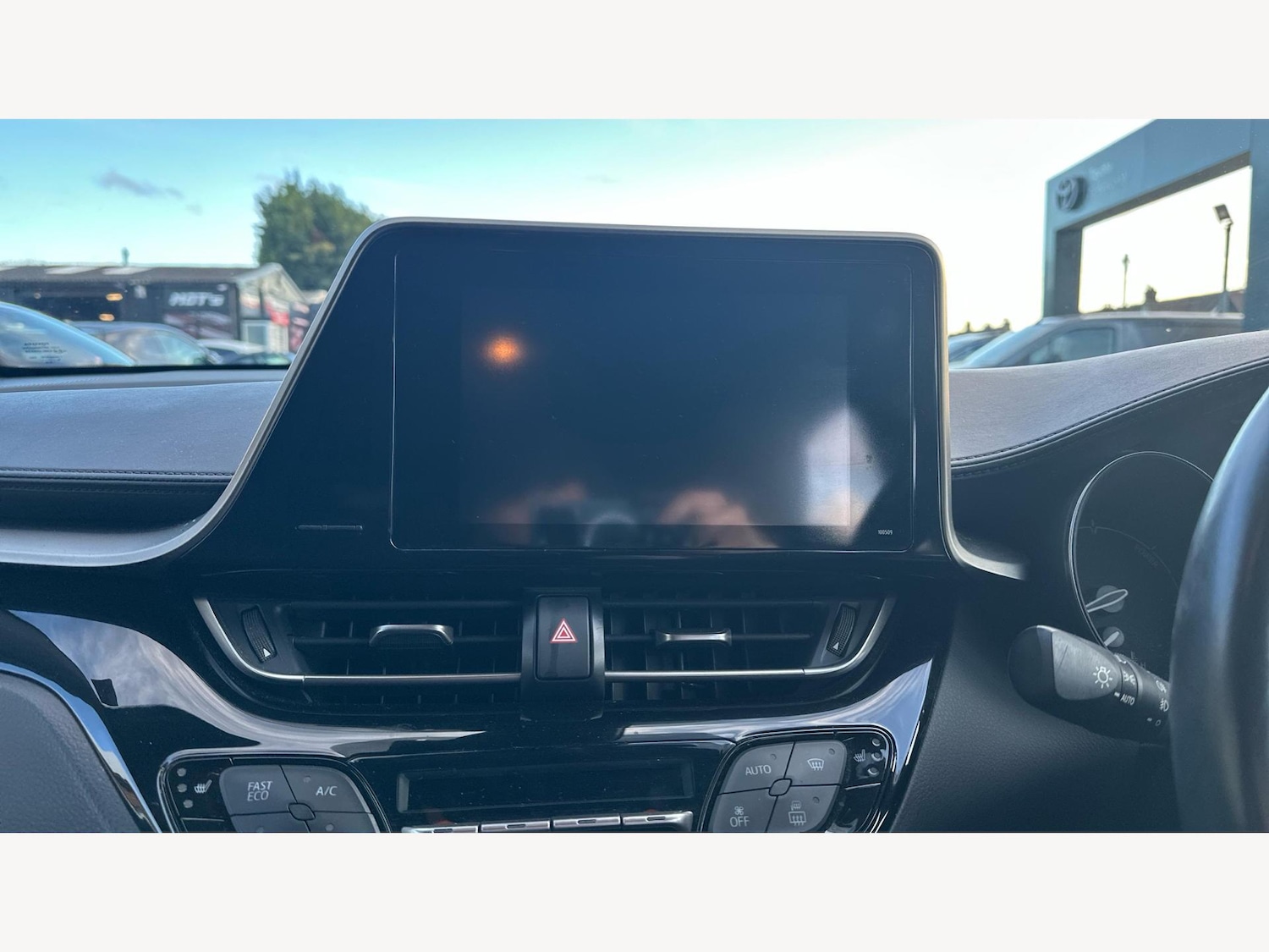 Used Toyota C-HR 2019 for sale - 76832919: Photo 9