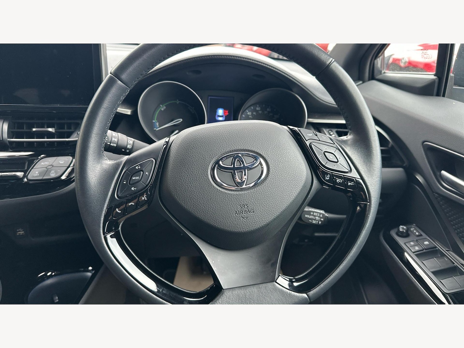 Used Toyota C-HR 2023 for sale - 76766004: Photo 10