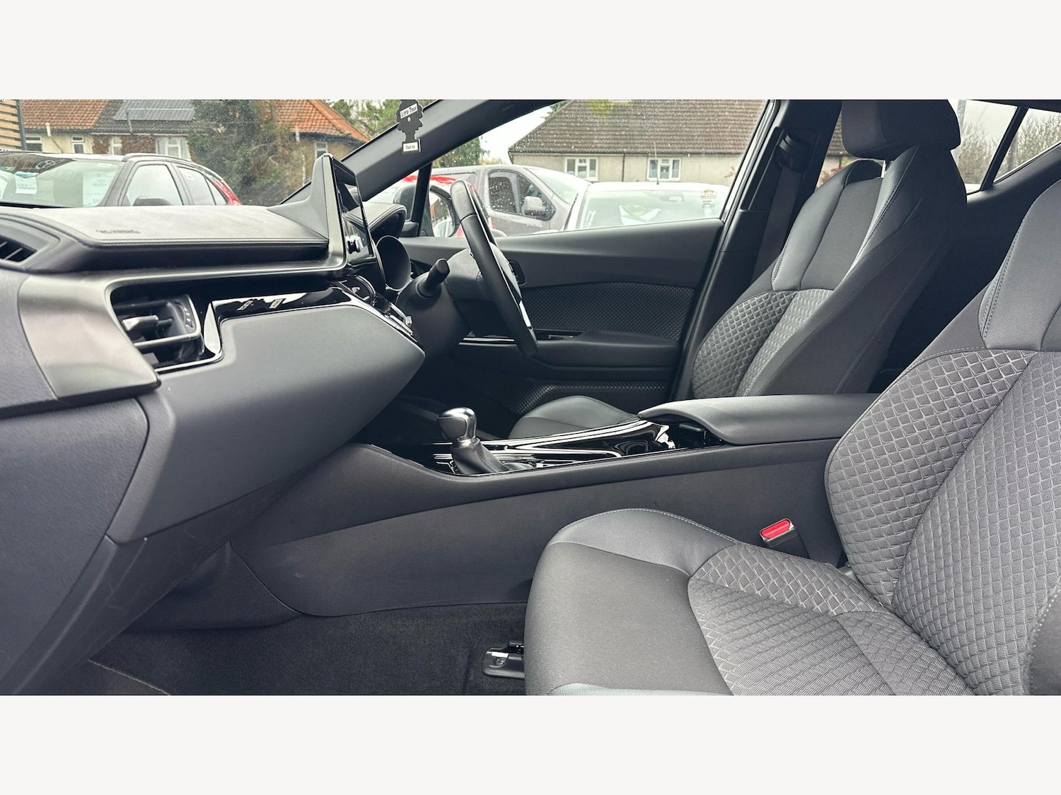 Used Toyota C-HR 2023 for sale - 76766004: Photo 12