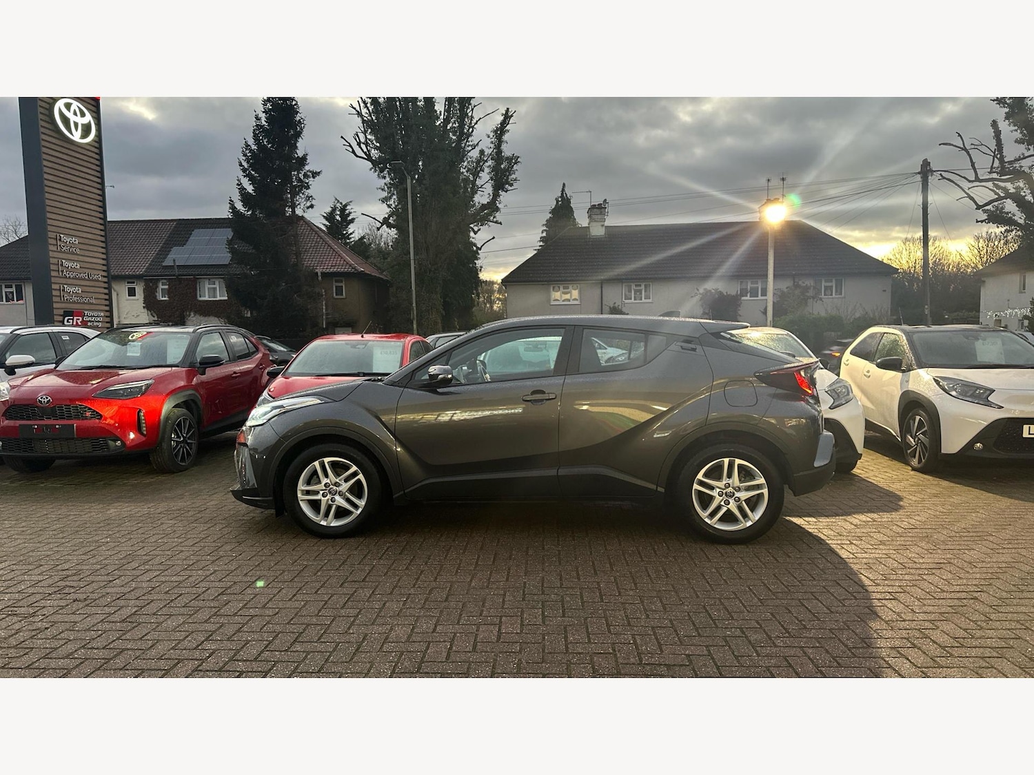 Used Toyota C-HR 2022 for sale - 76645399: Photo 19