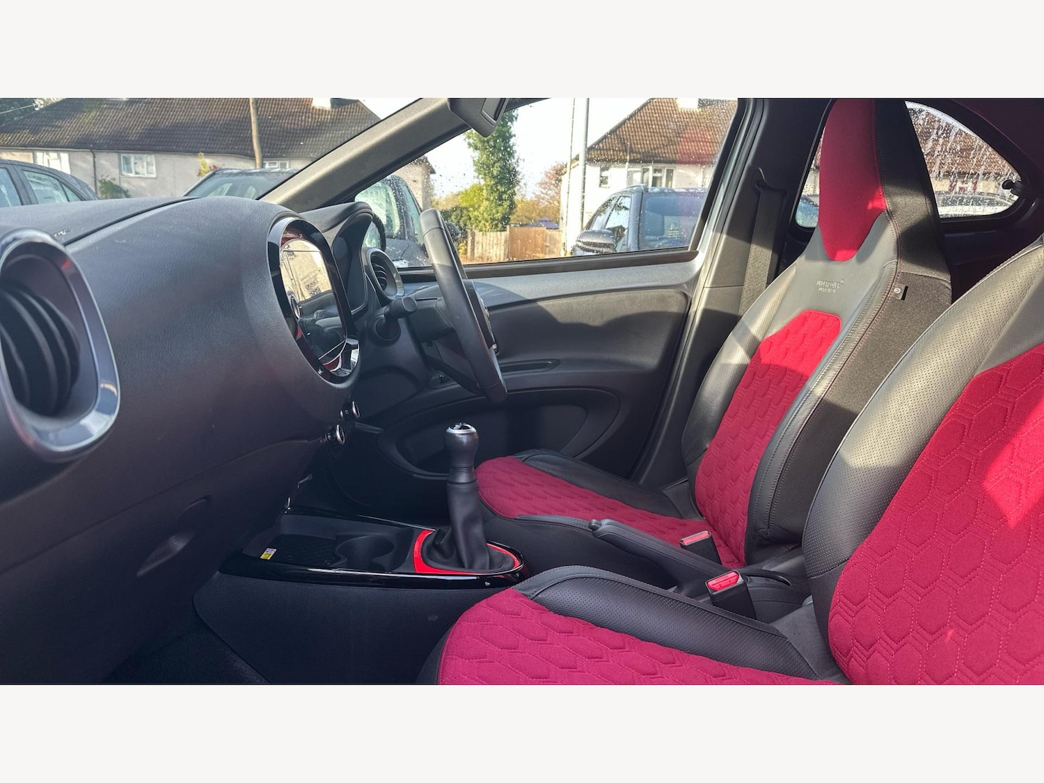 Used Toyota Aygo X 2023 for sale - 76433407: Photo 12