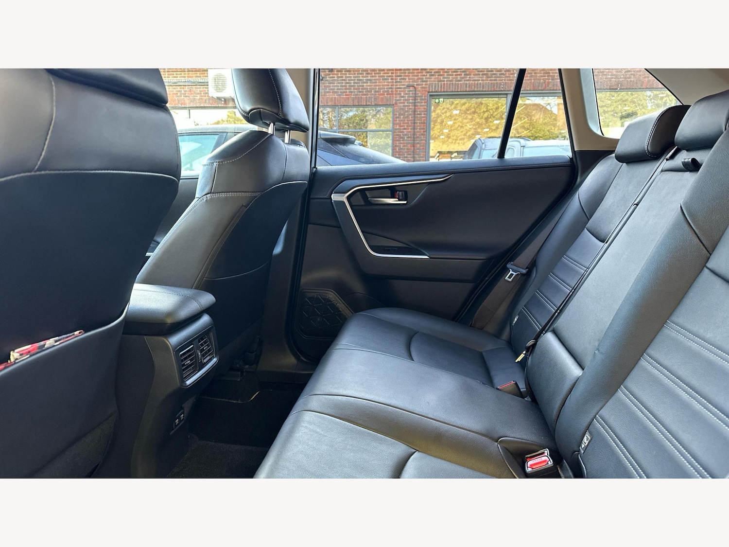 Used Toyota RAV4 2022 for sale - 76657279: Photo 15