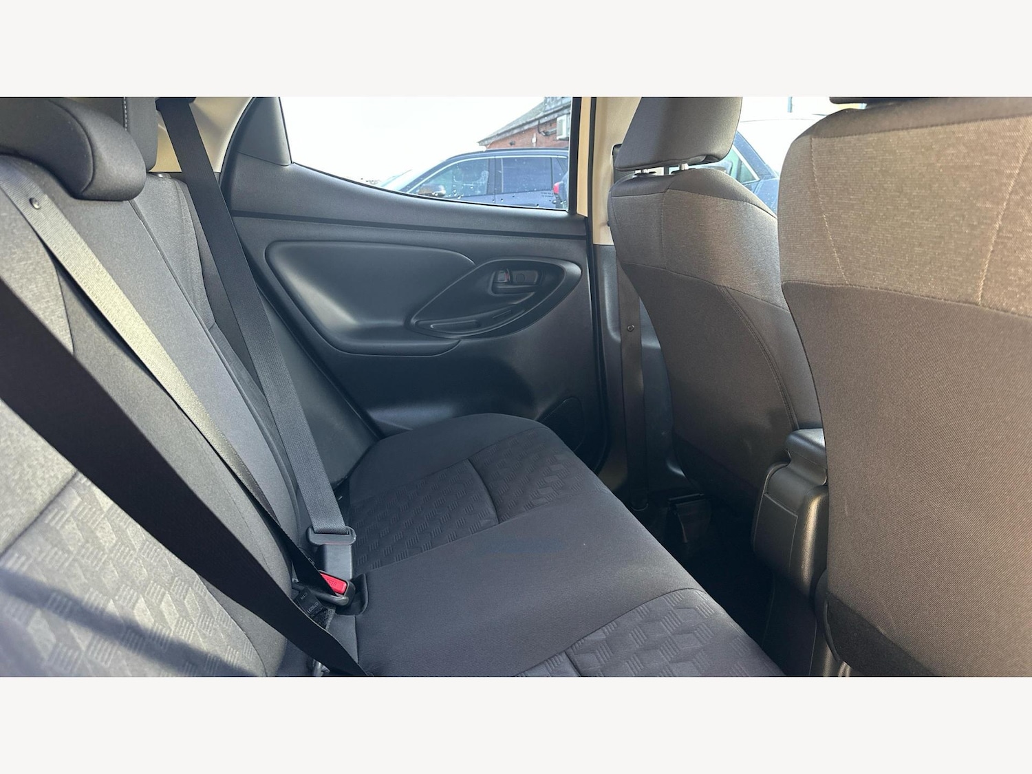 Used Toyota Yaris 2024 for sale - 77351699: Photo 14