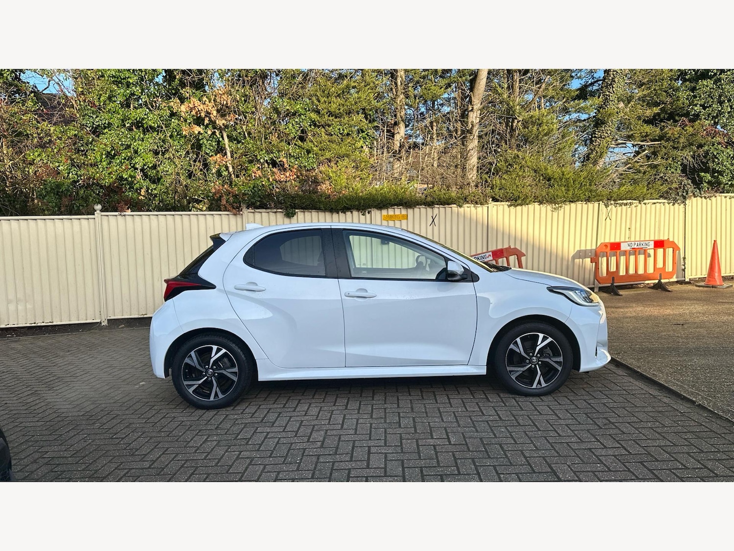 Used Toyota Yaris 2024 for sale - 77351699: Photo 18