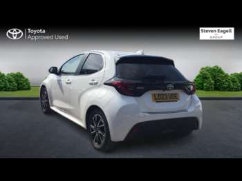 Used Toyota Yaris 2023 for sale - 74704801: Photo