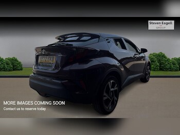 Used Toyota C-HR 2023 for sale - 78704646: Photo