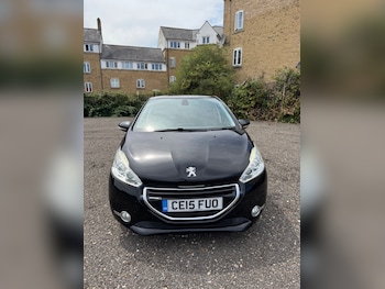Used Peugeot 208 2015 for sale - 79178997: Photo
