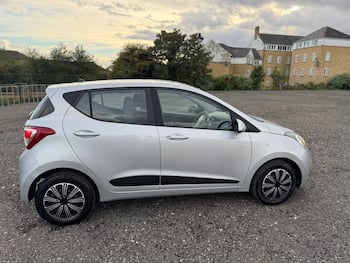 Used Hyundai i10 2016 for sale - 79668701: Photo