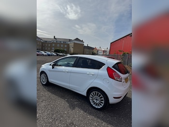 Used Ford Fiesta 2013 for sale - 79475126: Photo