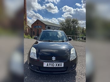 Used Suzuki Swift 2010 for sale - 79668705: Photo
