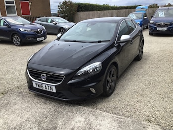 Used Volvo V40 2016 for sale - 79120279: Photo
