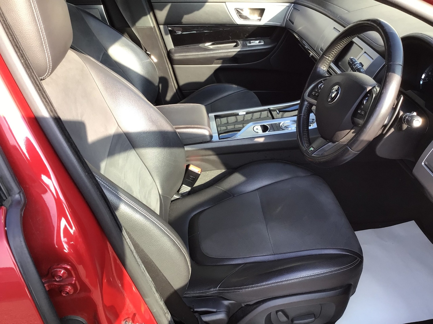 Used Jaguar XF 2014 for sale - 77975727: Photo 10