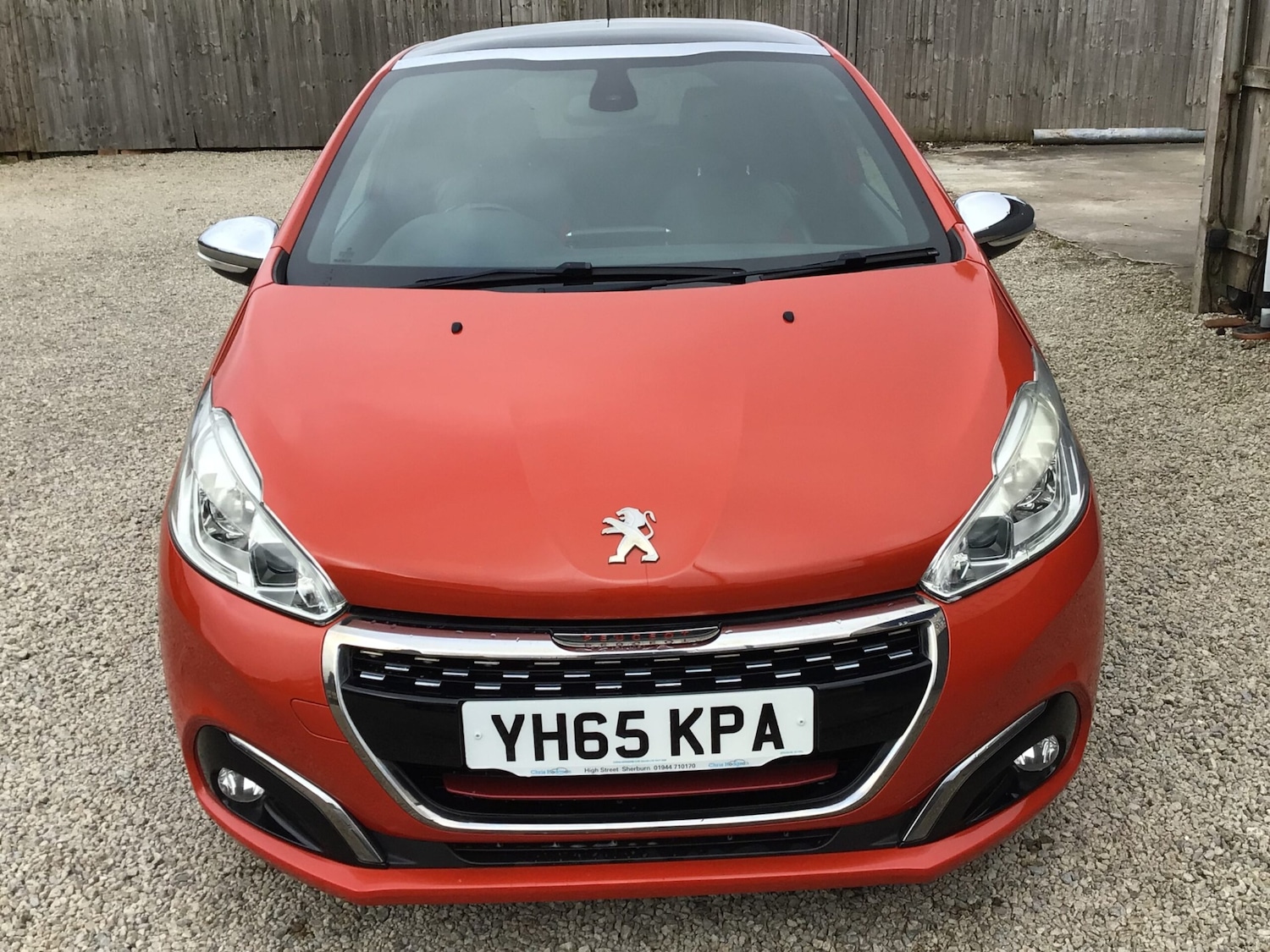 Used Peugeot 208 2015 for sale - 77968838: Photo 2