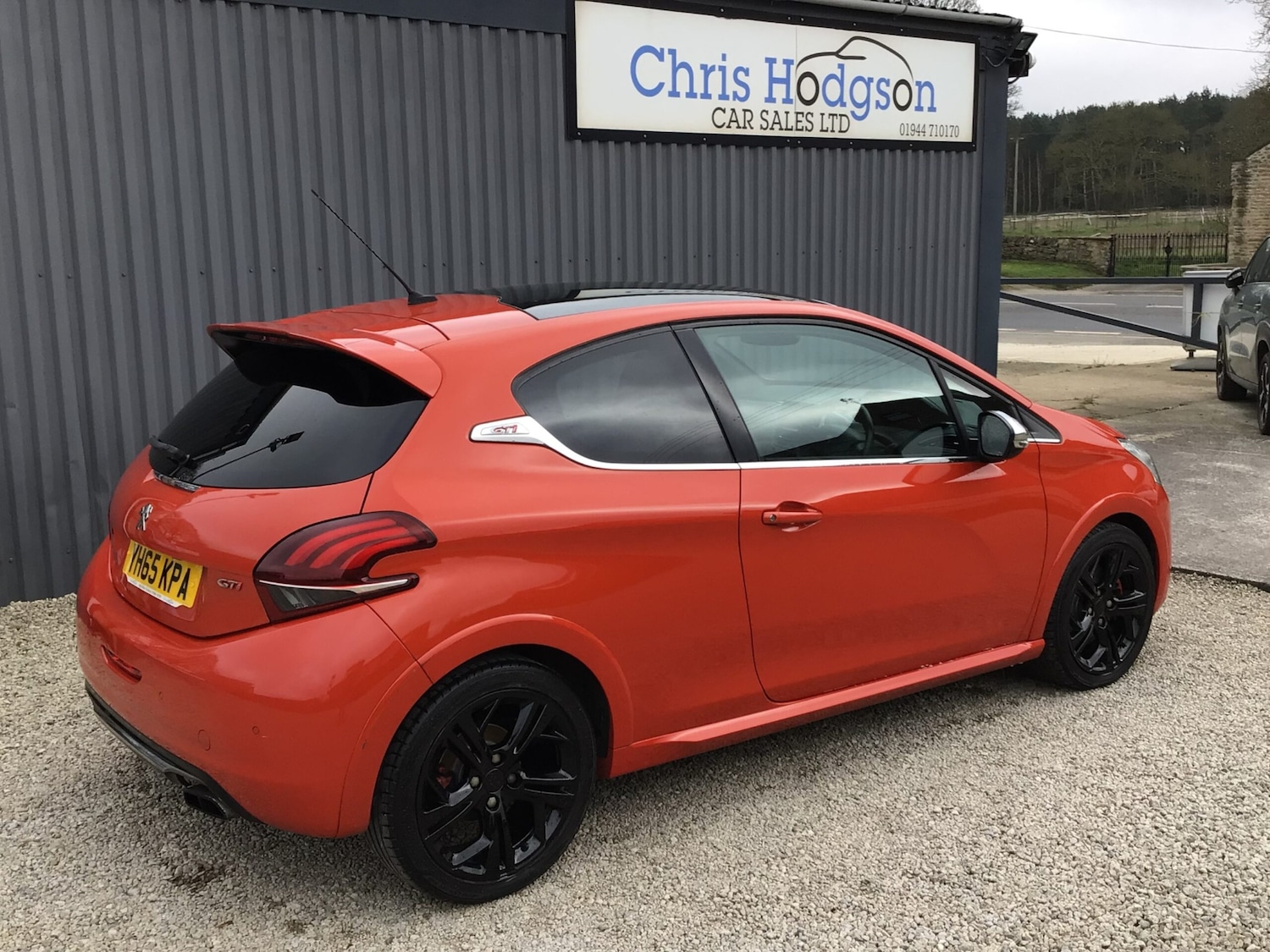 Used Peugeot 208 2015 for sale - 77968838: Photo 4