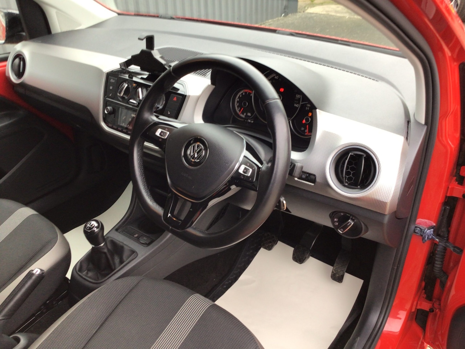 Used Volkswagen up! 2018 for sale - 77629402: Photo 9