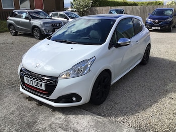 Used Peugeot 208 2017 for sale - 78581522: Photo