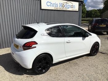 Used Peugeot 208 2017 for sale - 78581522: Photo