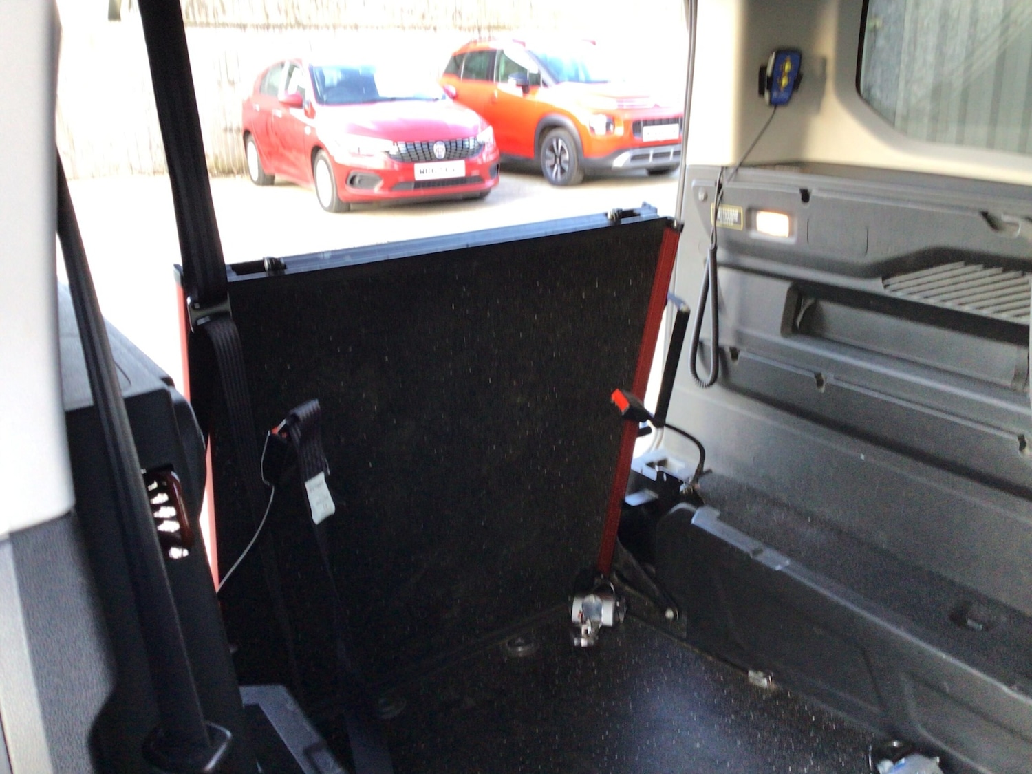 Used Peugeot Rifter 2019 for sale - 78201475: Photo 8