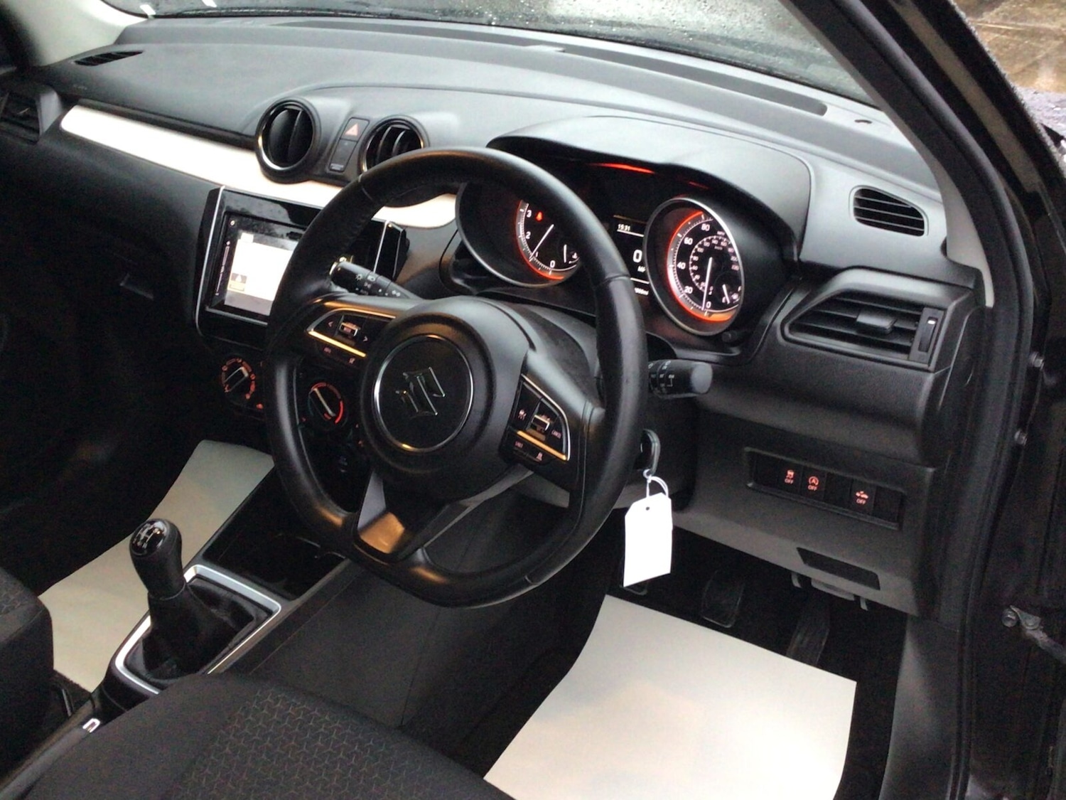 Used Suzuki Swift 2022 for sale - 77570897: Photo 9