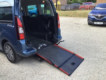 Used Peugeot Partner Tepee 2017 for sale - 78938818: Photo