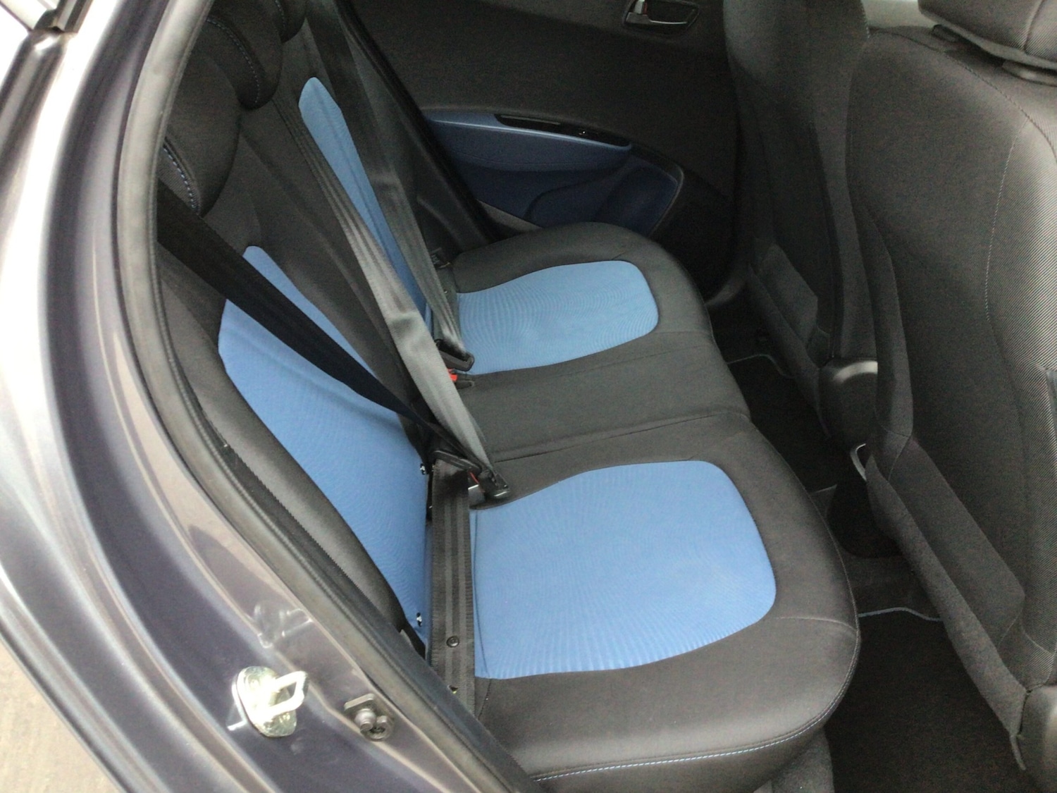 Used Hyundai i10 2015 for sale - 77990428: Photo 12