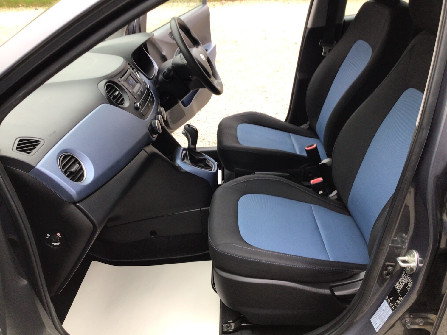 Used Hyundai i10 2015 for sale - 77990428: Photo 14