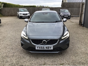 Used Volvo V40 2016 for sale - 78598987: Photo