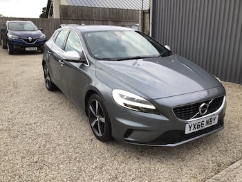 Used Volvo V40 2016 for sale - 78598987: Photo