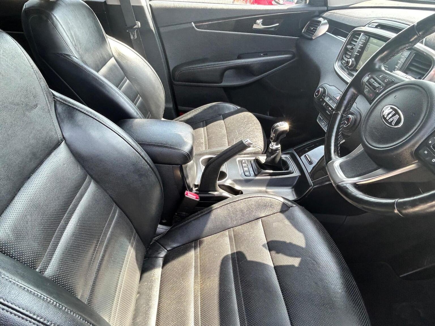 Used Kia Sorento 2016 for sale - 77465209: Photo 2