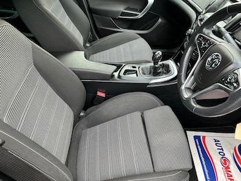 Used Vauxhall Insignia 2015 for sale - 77465137: Photo