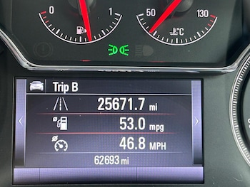 Used Vauxhall Insignia 2015 for sale - 77465137: Photo