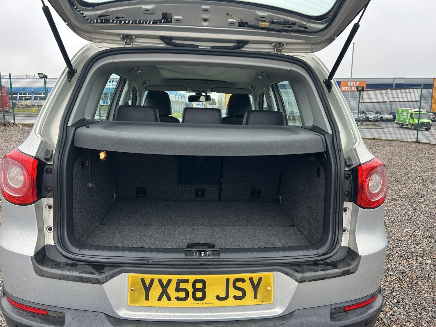 Used Volkswagen Tiguan 2009 for sale - 77403849: Photo 14