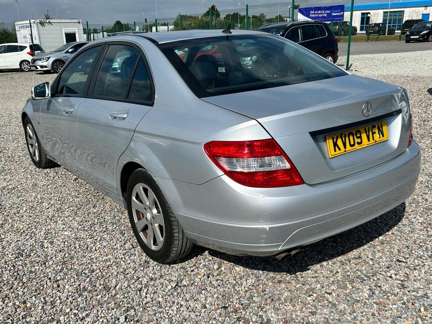 Used Mercedes-Benz C Class 2009 for sale - 77465196: Photo 11