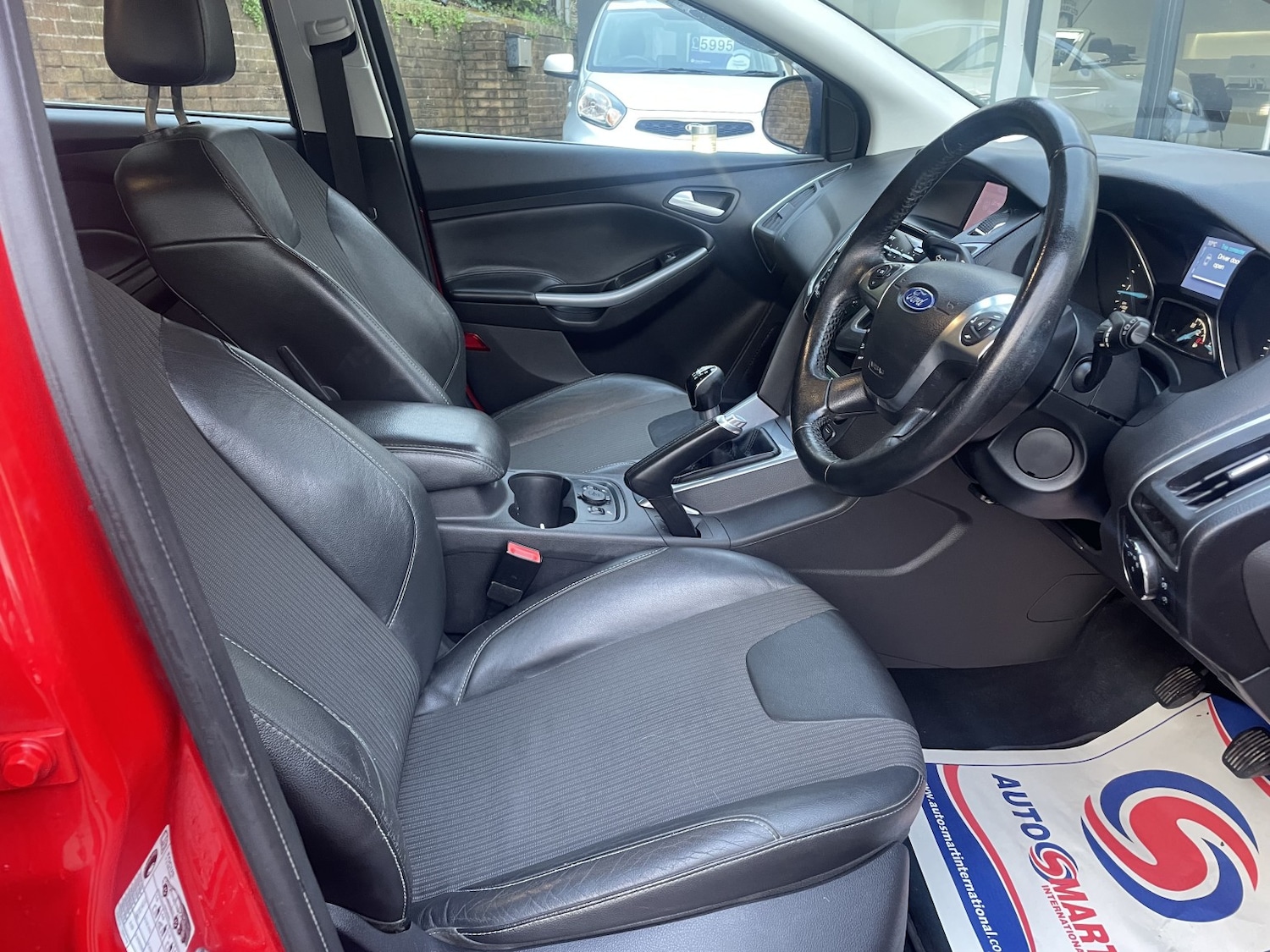 Used Ford Focus 2013 for sale - 77525688: Photo 2