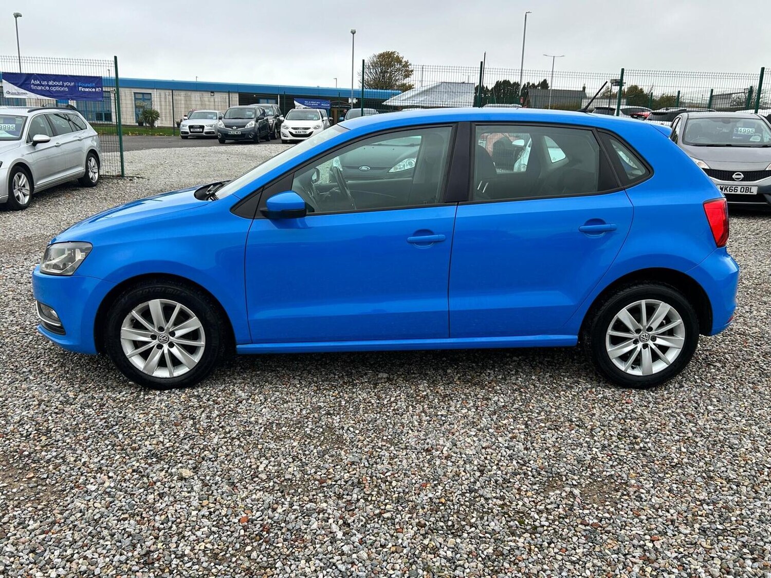 Used Volkswagen Polo 2015 for sale - 77465198: Photo 11