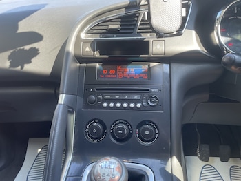 Used Peugeot 3008 2011 for sale - 79451228: Photo