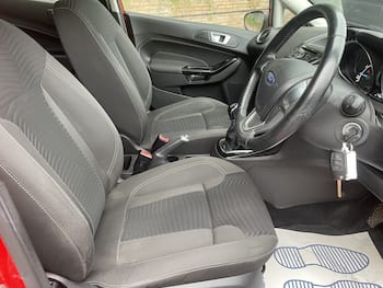 Used Ford Fiesta 2015 for sale - 79600131: Photo