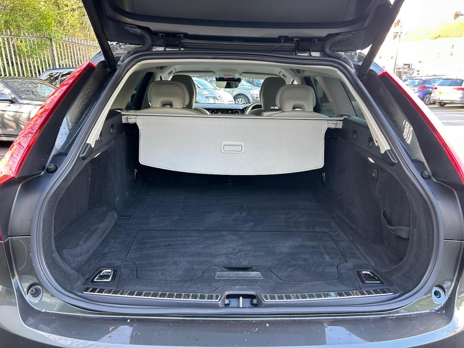 Used Volvo V90 2020 for sale - 77465182: Photo 14