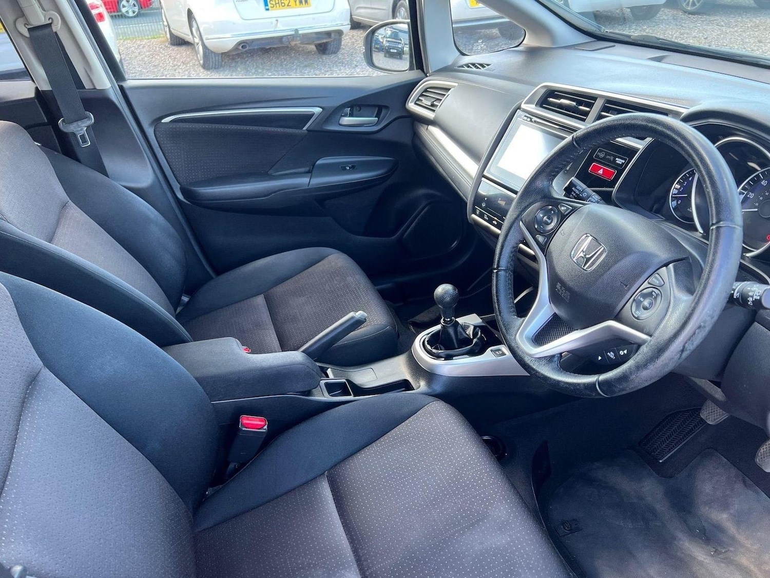 Used Honda Jazz 2017 for sale - 77465217: Photo 2