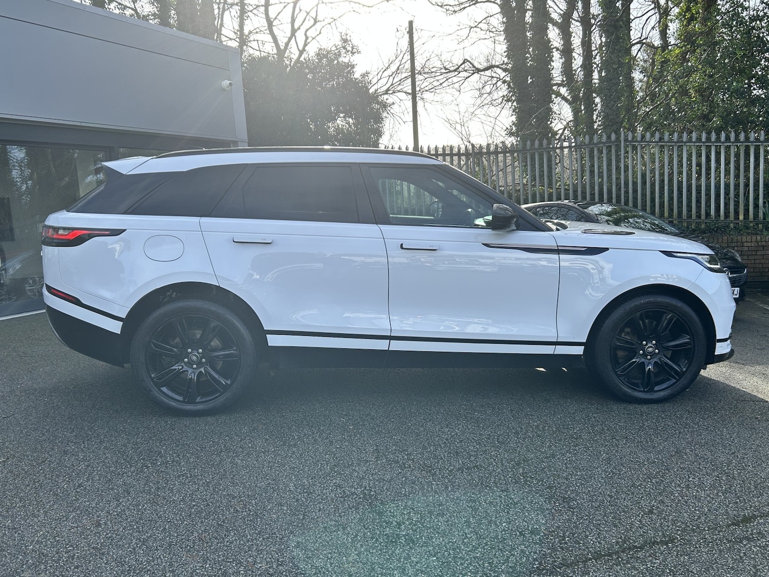 Used Land Rover Range Rover Velar 2021 for sale - 77465126: Photo 3