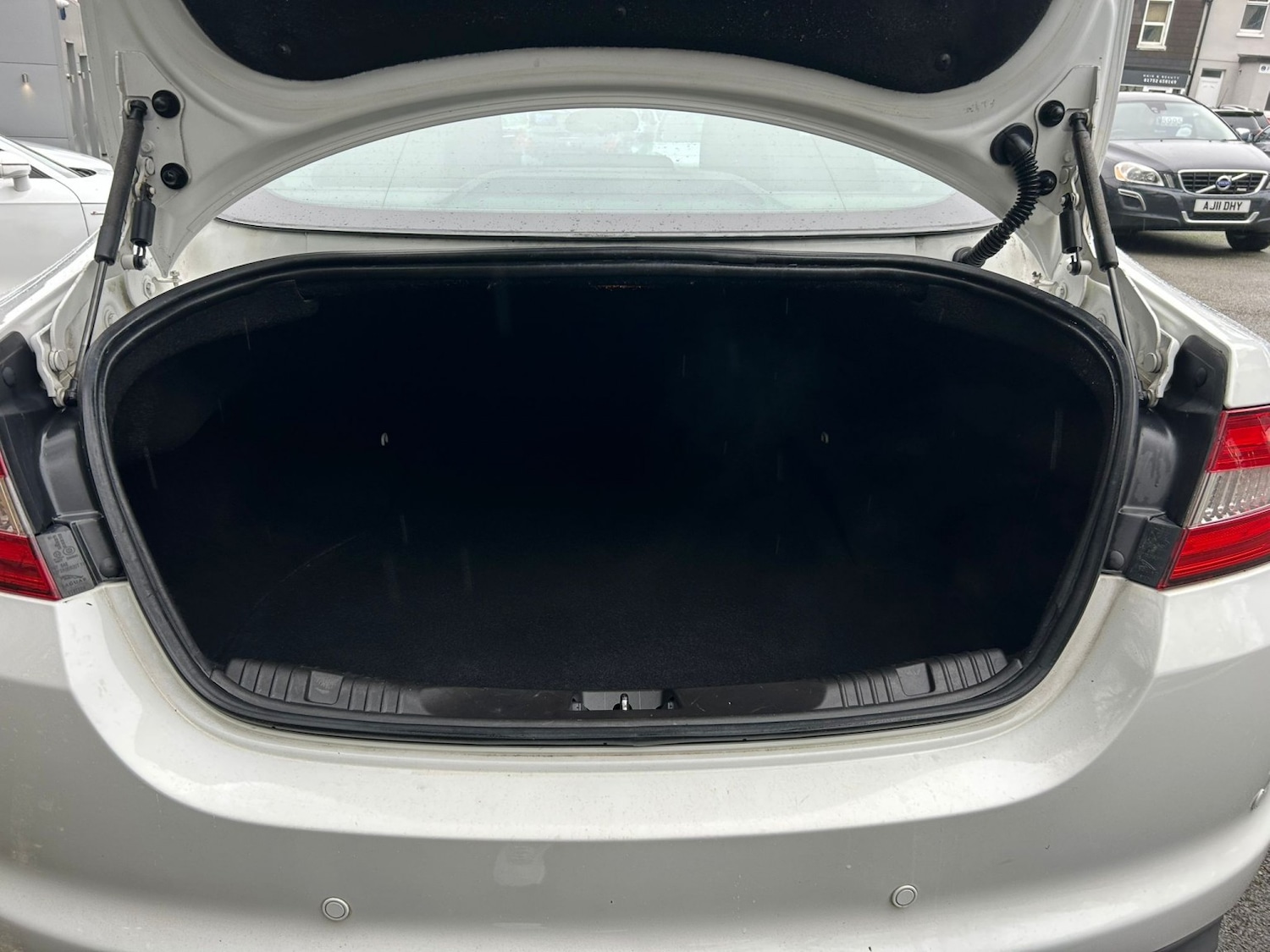 Used Jaguar XF 2012 for sale - 77522122: Photo 14