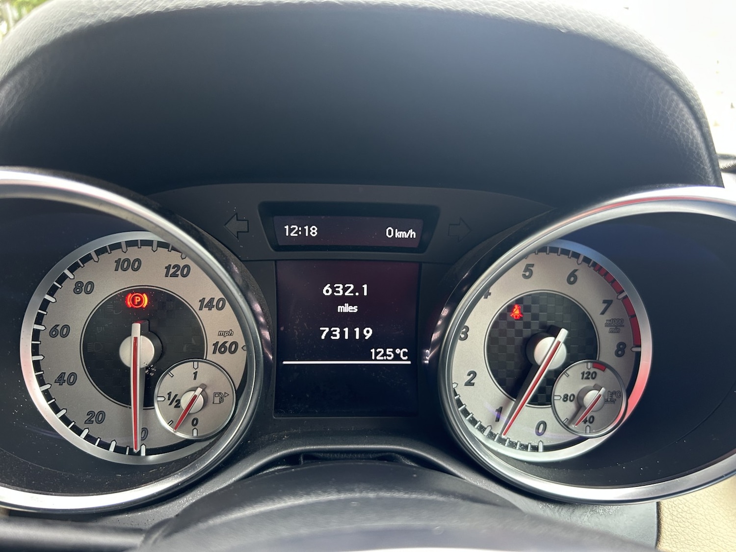 Used Mercedes-Benz SLK 2011 for sale - 77465125: Photo 4