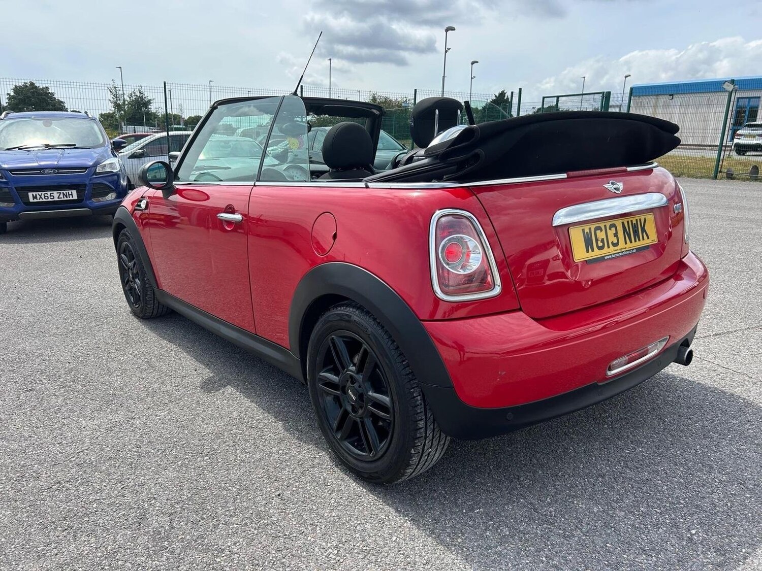 Used MINI Convertible 2013 for sale - 77403847: Photo 9