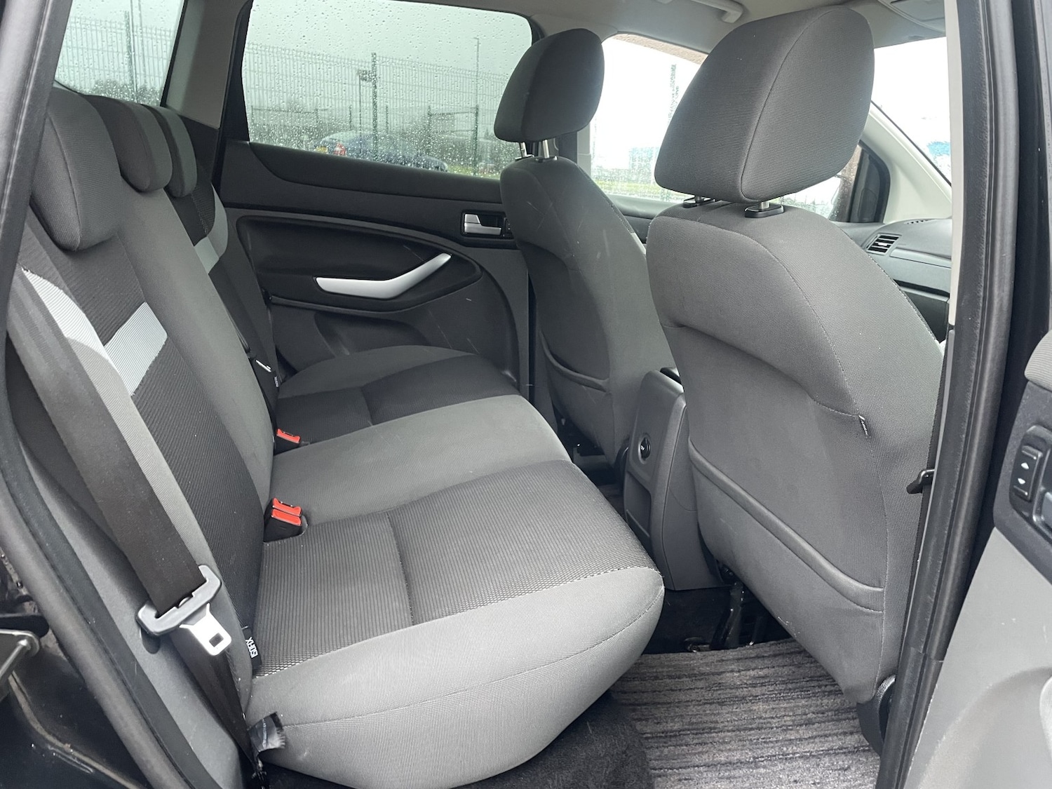 Used Ford Kuga 2011 for sale - 77830127: Photo 3