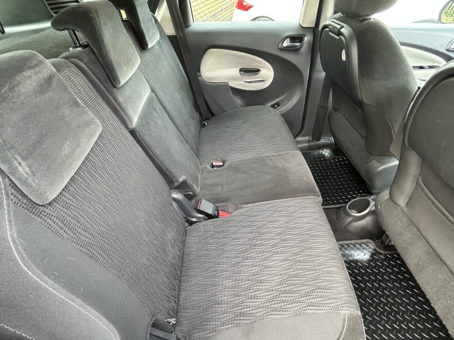 Used Citroen C3 Picasso 2014 for sale - 77991782: Photo 3