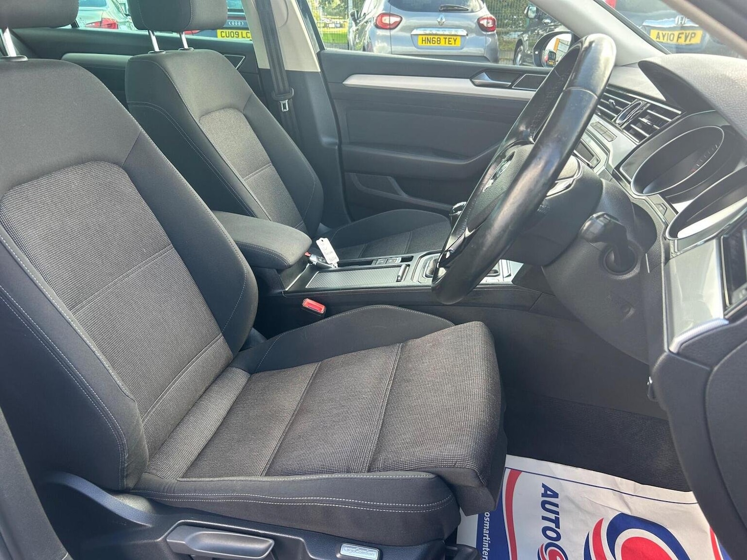 Used Volkswagen Passat 2016 for sale - 77465212: Photo 2