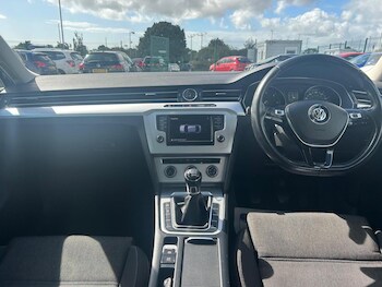 Used Volkswagen Passat 2016 for sale - 77465212: Photo