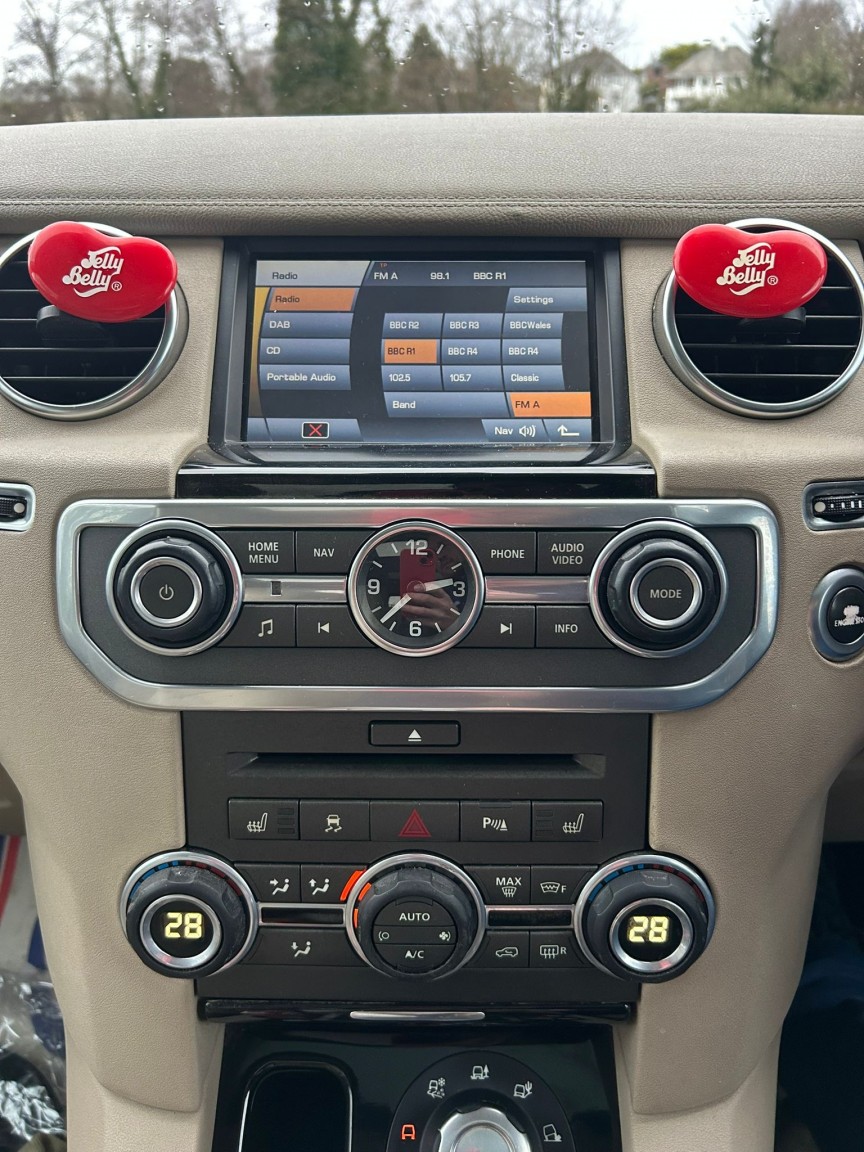 Used Land Rover Discovery 2010 for sale - 78168854: Photo 4