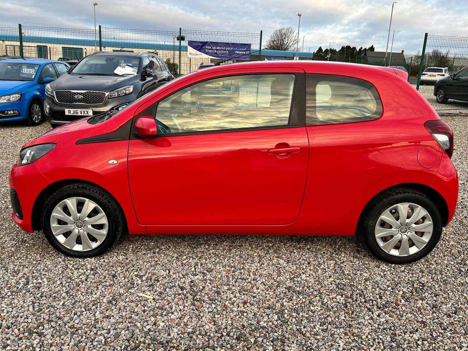 Used Peugeot 108 2017 for sale - 77465183: Photo 10